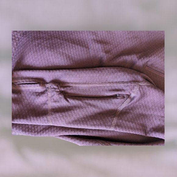 The North Face 1/2 Zip Vapor Wick - Picture 3 of 5